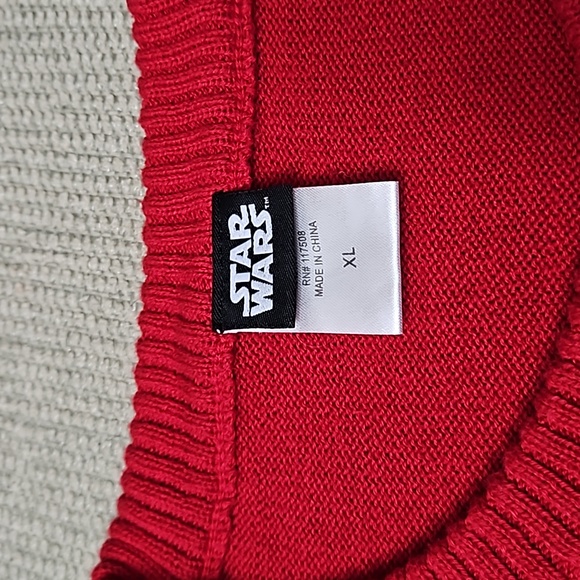 Star Wars Darth Vader Men's Christmas Sweater Size XL Red White Christmas Party - Picture 3 of 11